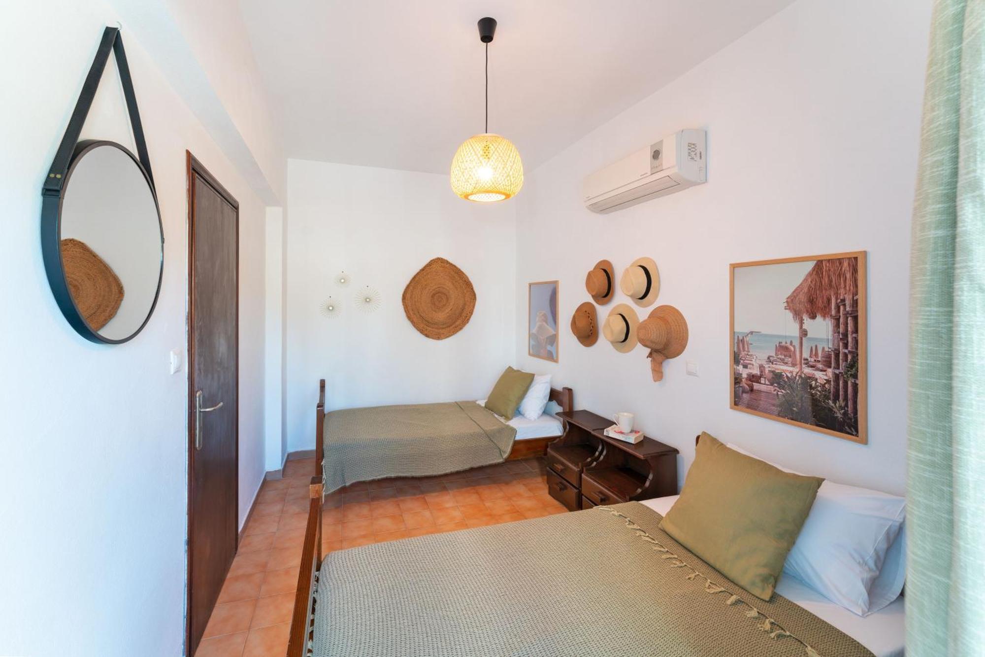 Tselios Apartments & Studios Kiotari Kamer foto